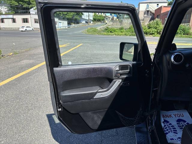 used 2014 Jeep Wrangler Unlimited car, priced at $15,999
