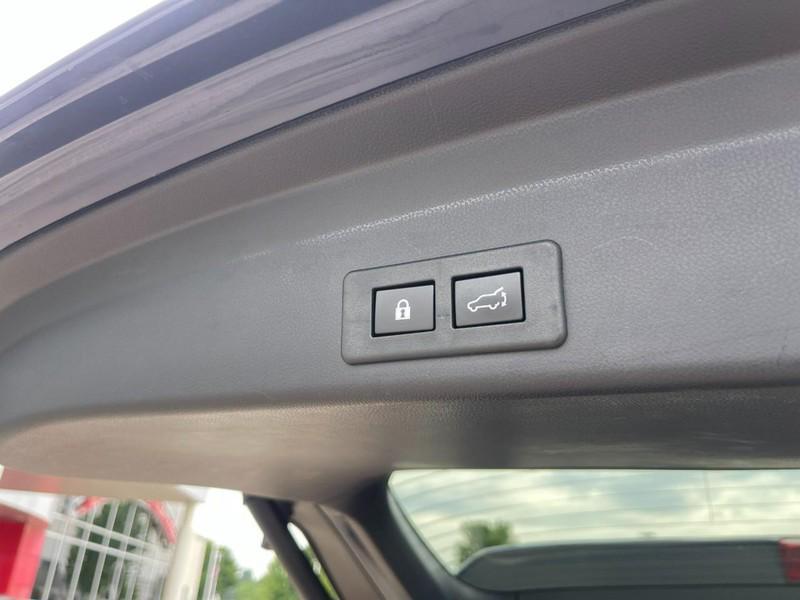 used 2023 Subaru Ascent car, priced at $33,993