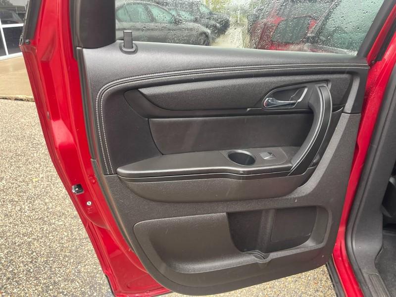 used 2013 Chevrolet Traverse car, priced at $9,993