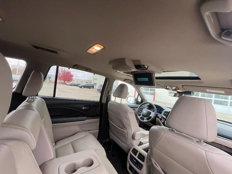 used 2020 Honda Pilot car, priced at $23,995