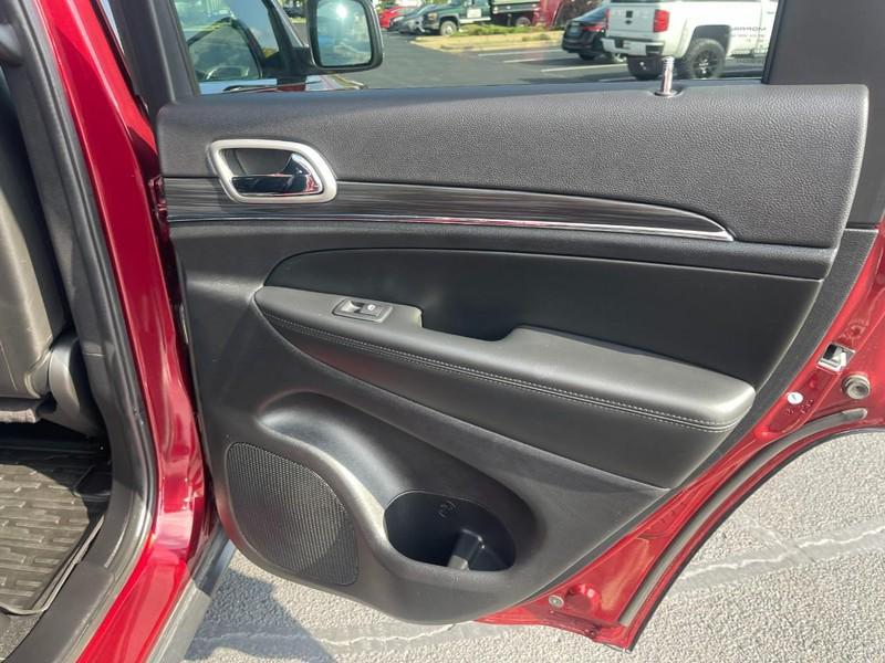 used 2022 Jeep Grand Cherokee car, priced at $32,999