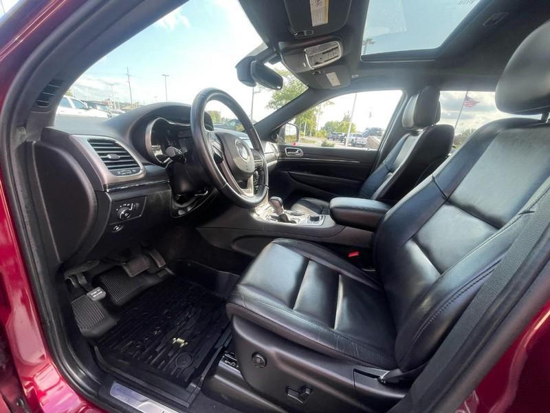 used 2022 Jeep Grand Cherokee car, priced at $32,999