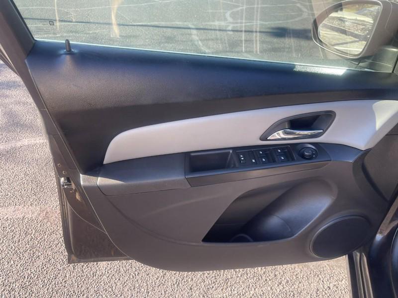 used 2014 Chevrolet Cruze car, priced at $7,999