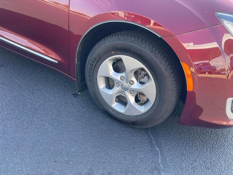 used 2017 Chrysler Pacifica car, priced at $17,993