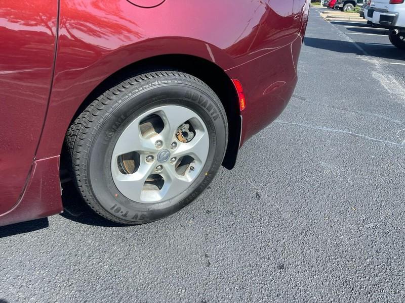 used 2017 Chrysler Pacifica car, priced at $17,993