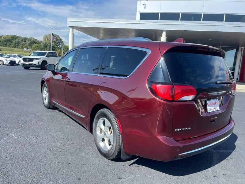 used 2017 Chrysler Pacifica car, priced at $17,993