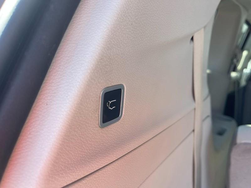 used 2017 Chrysler Pacifica car, priced at $17,993