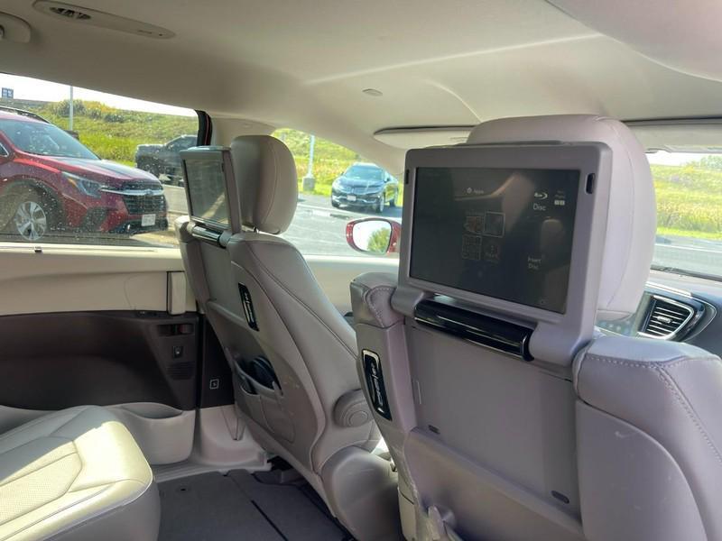 used 2017 Chrysler Pacifica car, priced at $17,993