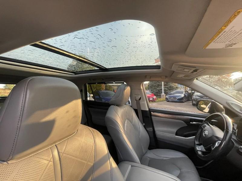 used 2021 Toyota Highlander car, priced at $37,995