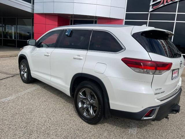 used 2018 Toyota Highlander car, priced at $31,999