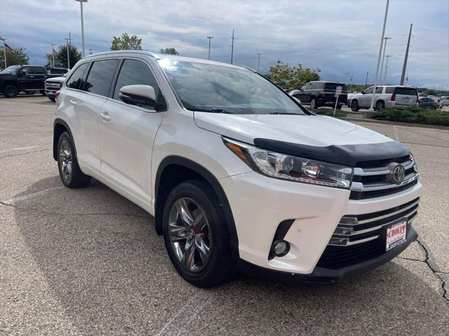 used 2018 Toyota Highlander car, priced at $31,999