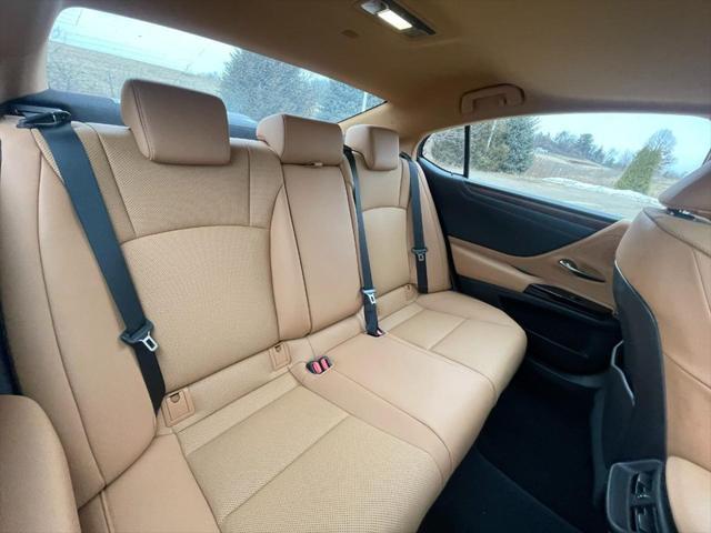 used 2022 Lexus ES 350 car, priced at $37,995