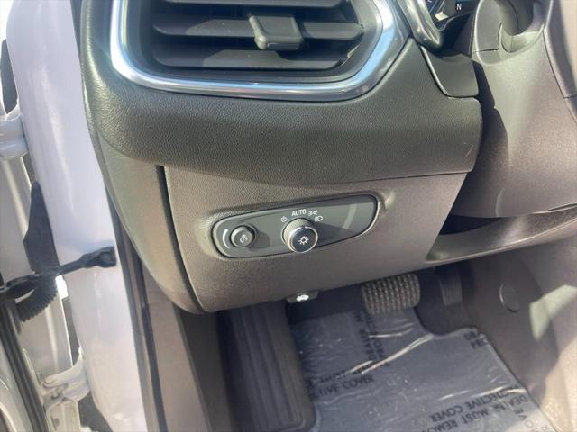 used 2022 Chevrolet Equinox car, priced at $24,999