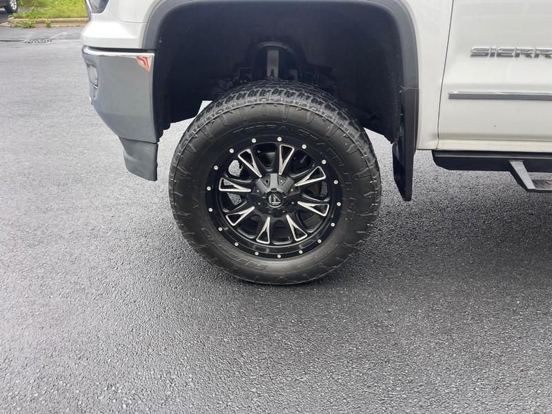 used 2016 GMC Sierra 1500 car, priced at $27,500