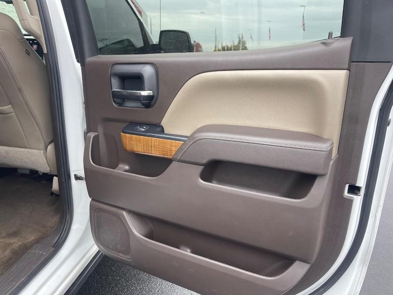 used 2016 GMC Sierra 1500 car, priced at $27,500