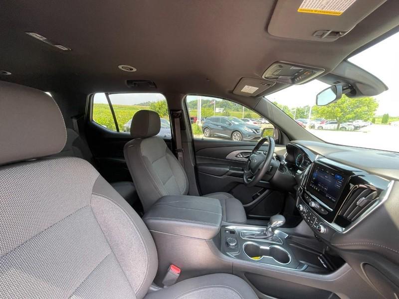 used 2022 Chevrolet Traverse car, priced at $28,999