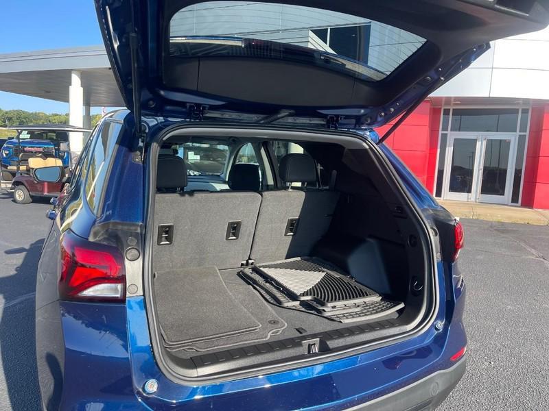 used 2022 Chevrolet Equinox car, priced at $19,503