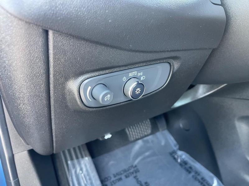 used 2022 Chevrolet Equinox car, priced at $19,503