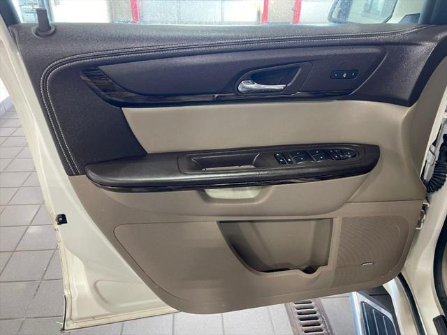 used 2014 GMC Acadia car, priced at $18,995