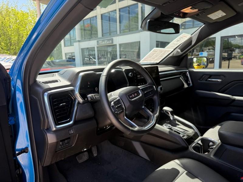 used 2023 GMC Canyon car, priced at $40,999