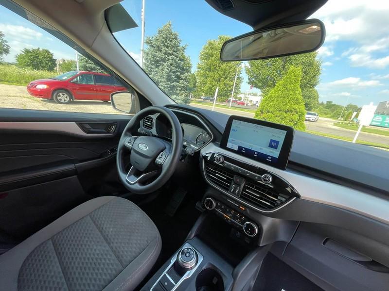 used 2022 Ford Escape car, priced at $19,996