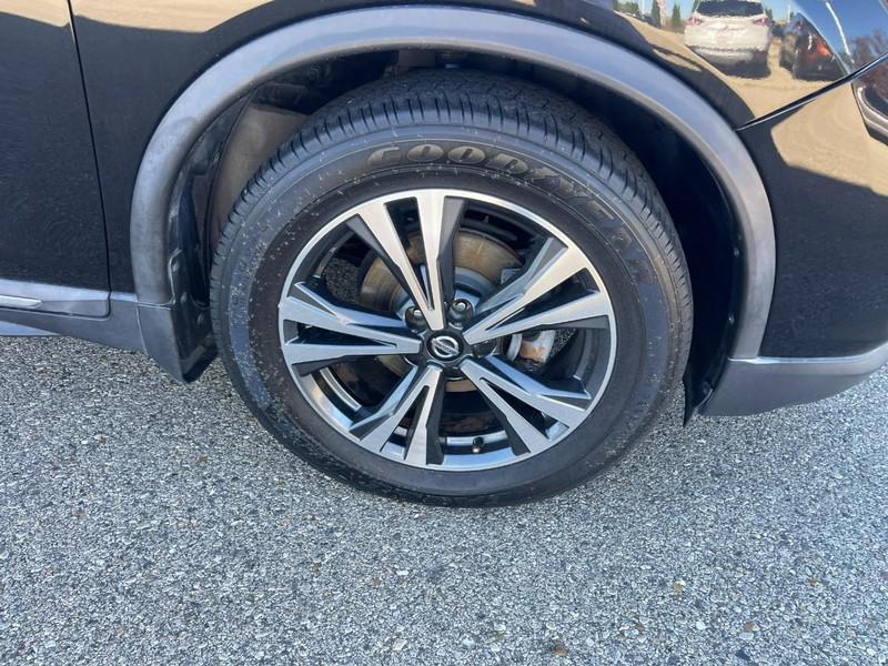 used 2017 Nissan Rogue car, priced at $15,993