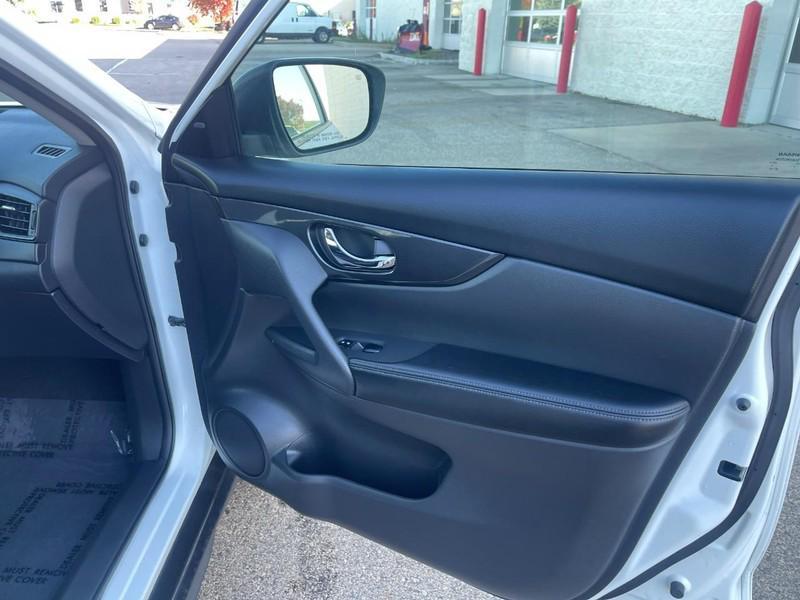 used 2017 Nissan Rogue car, priced at $13,998