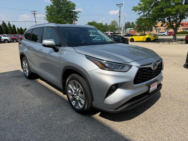 used 2020 Toyota Highlander car, priced at $29,954