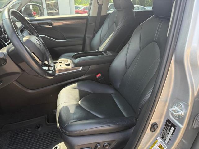 used 2020 Toyota Highlander car, priced at $29,954