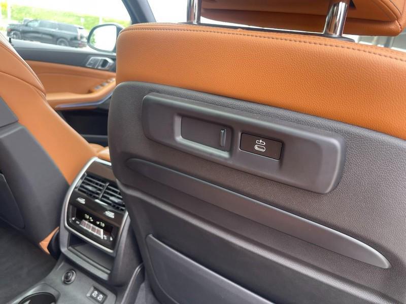used 2022 BMW X7 car, priced at $53,999