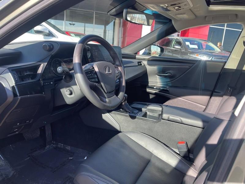 used 2022 Lexus ES 350 car, priced at $35,992