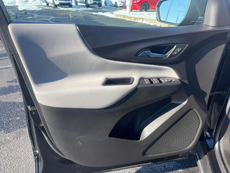 used 2022 Chevrolet Equinox car, priced at $17,996