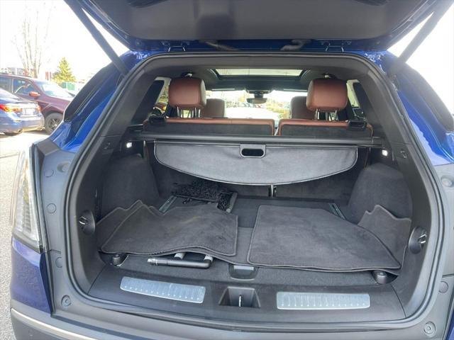 used 2023 Cadillac XT5 car, priced at $40,650