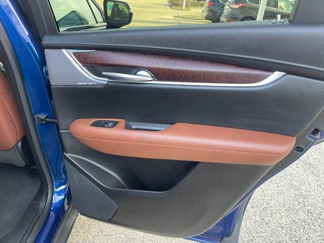 used 2023 Cadillac XT5 car, priced at $40,650