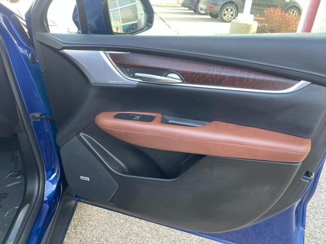 used 2023 Cadillac XT5 car, priced at $40,650