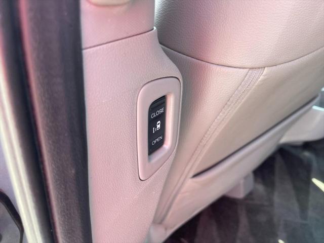 used 2014 Honda Odyssey car, priced at $10,900