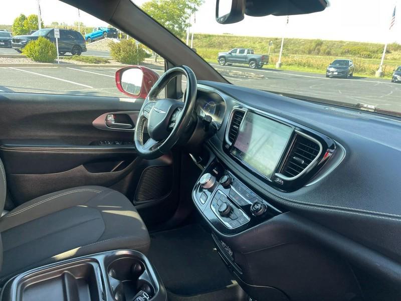 used 2021 Chrysler Pacifica car, priced at $23,883