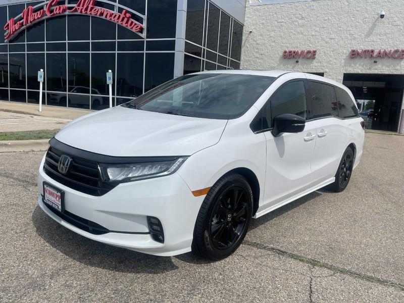 used 2023 Honda Odyssey car, priced at $40,999
