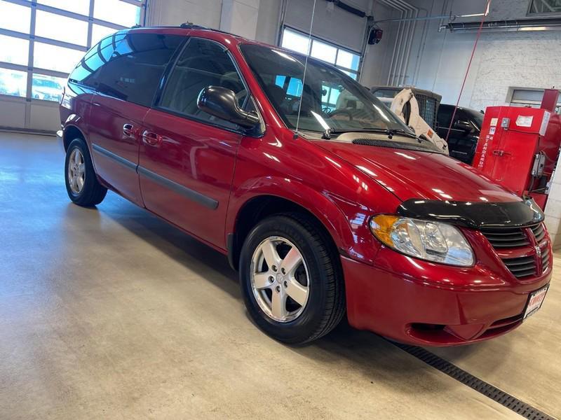 used 2005 Dodge Caravan car, priced at $5,500