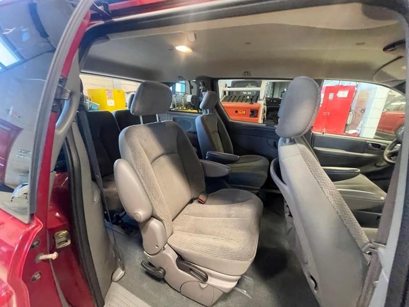 used 2005 Dodge Caravan car, priced at $5,500