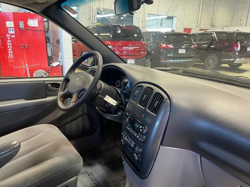 used 2005 Dodge Caravan car, priced at $5,500