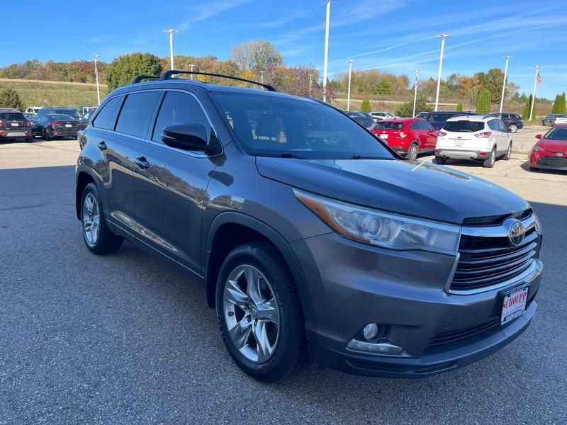 used 2015 Toyota Highlander car, priced at $18,503