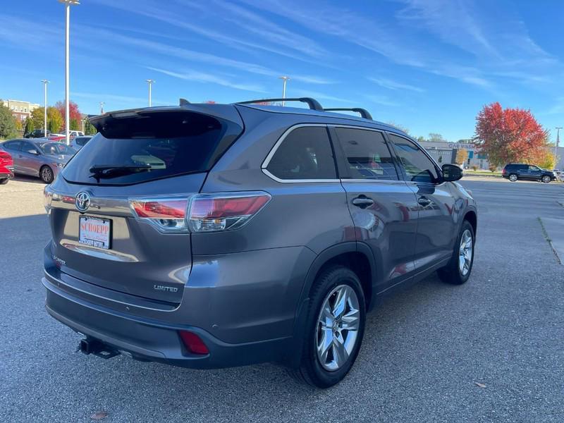 used 2015 Toyota Highlander car, priced at $18,503