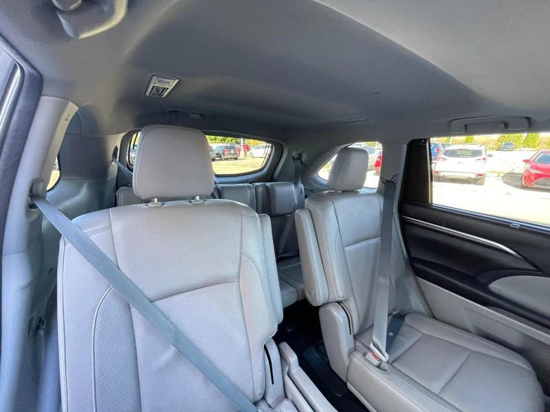 used 2015 Toyota Highlander car, priced at $18,503