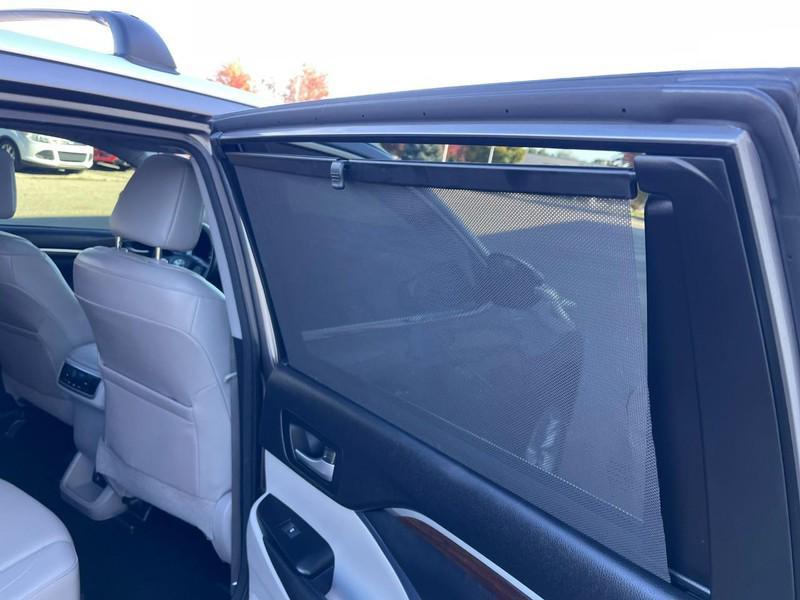 used 2015 Toyota Highlander car, priced at $18,503