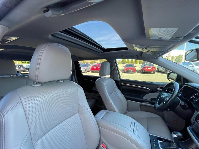 used 2015 Toyota Highlander car, priced at $18,503