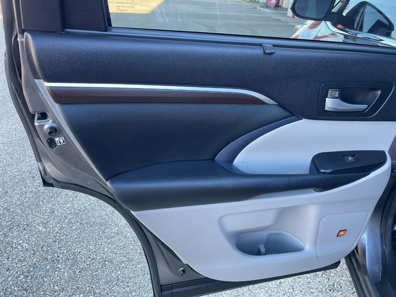 used 2015 Toyota Highlander car, priced at $18,503