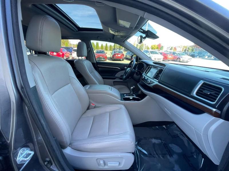 used 2015 Toyota Highlander car, priced at $18,503