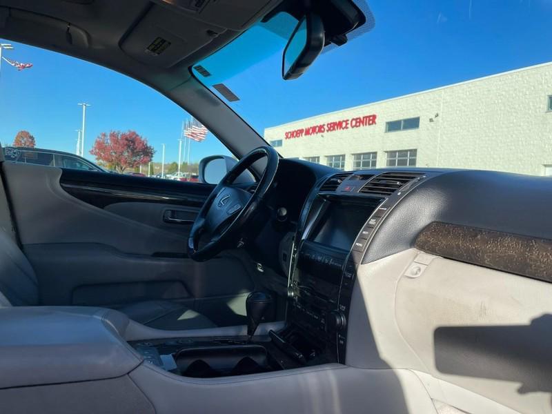 used 2007 Lexus LS 460 car, priced at $5,750