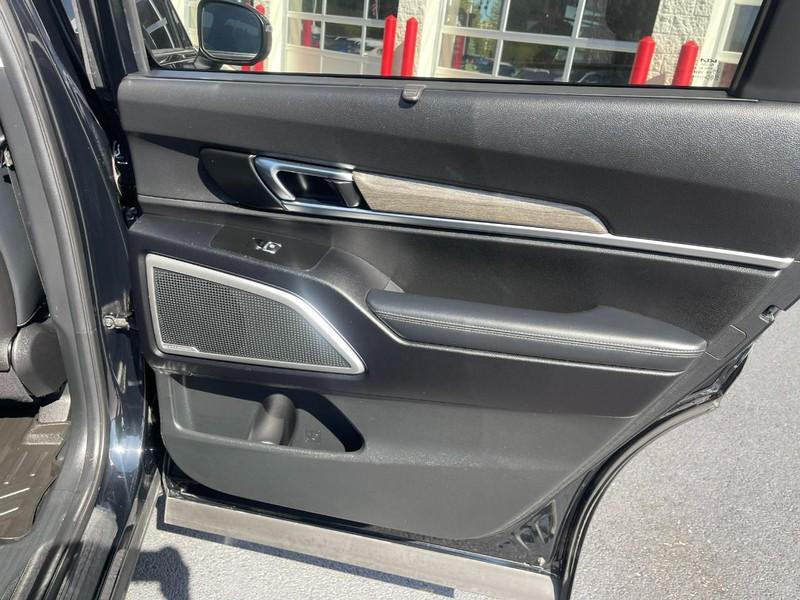 used 2022 Kia Telluride car, priced at $34,996